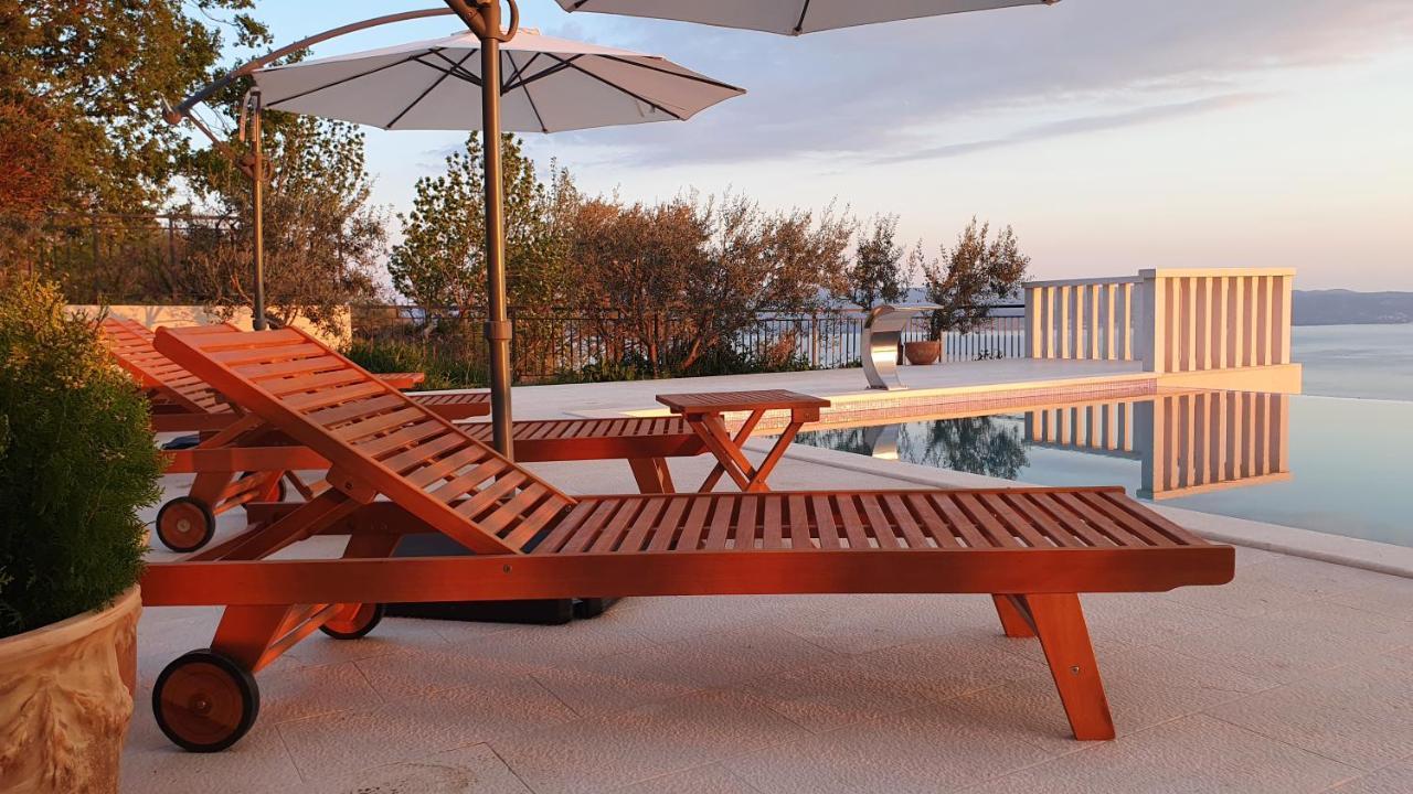 Sea View Luxury Apart Hotel Villa Conte With Swiming Pool And Romantic Spa Подстрана Екстер'єр фото