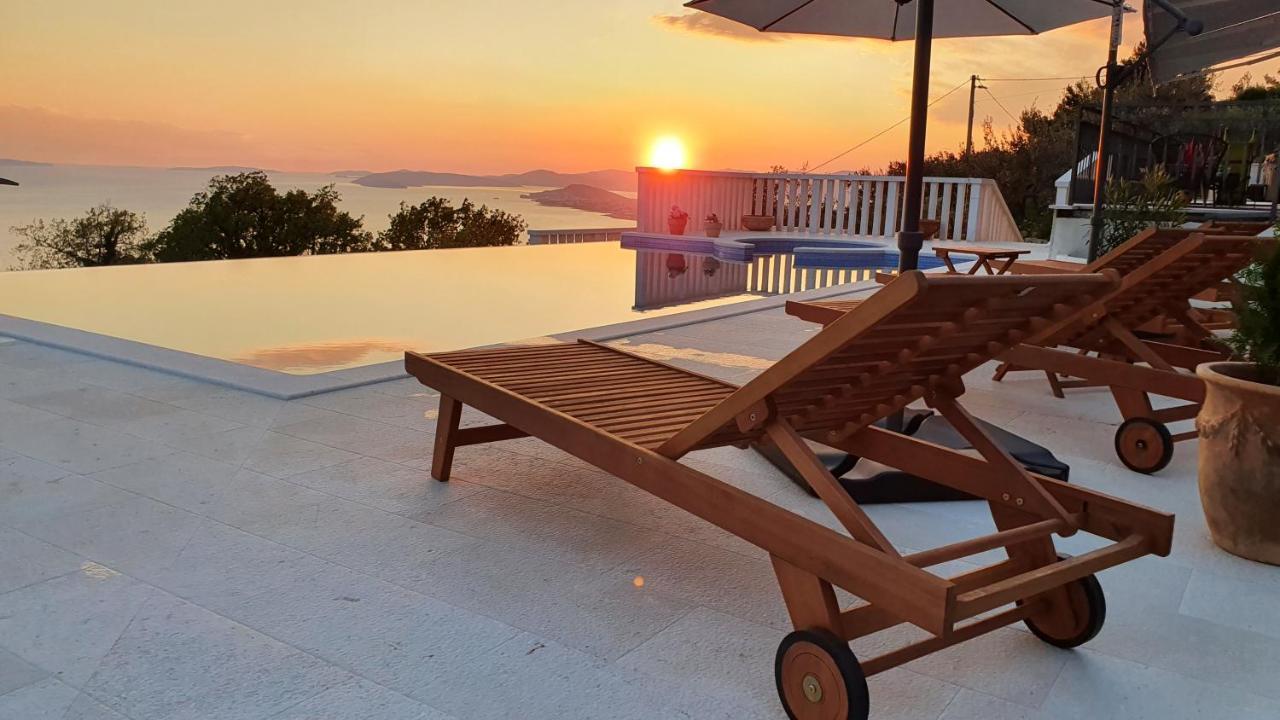 Sea View Luxury Apart Hotel Villa Conte With Swiming Pool And Romantic Spa Подстрана Екстер'єр фото