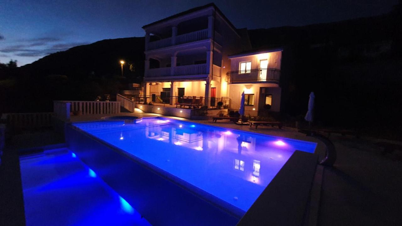 Sea View Luxury Apart Hotel Villa Conte With Swiming Pool And Romantic Spa Подстрана Екстер'єр фото