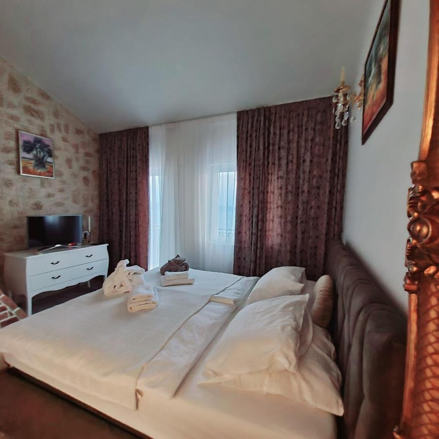 Sea View Luxury Apart Hotel Villa Conte With Swiming Pool And Romantic Spa Подстрана Екстер'єр фото