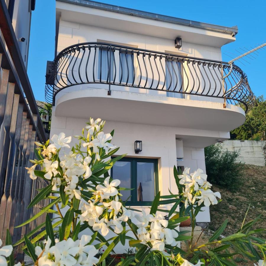 Sea View Luxury Apart Hotel Villa Conte With Swiming Pool And Romantic Spa Подстрана Екстер'єр фото