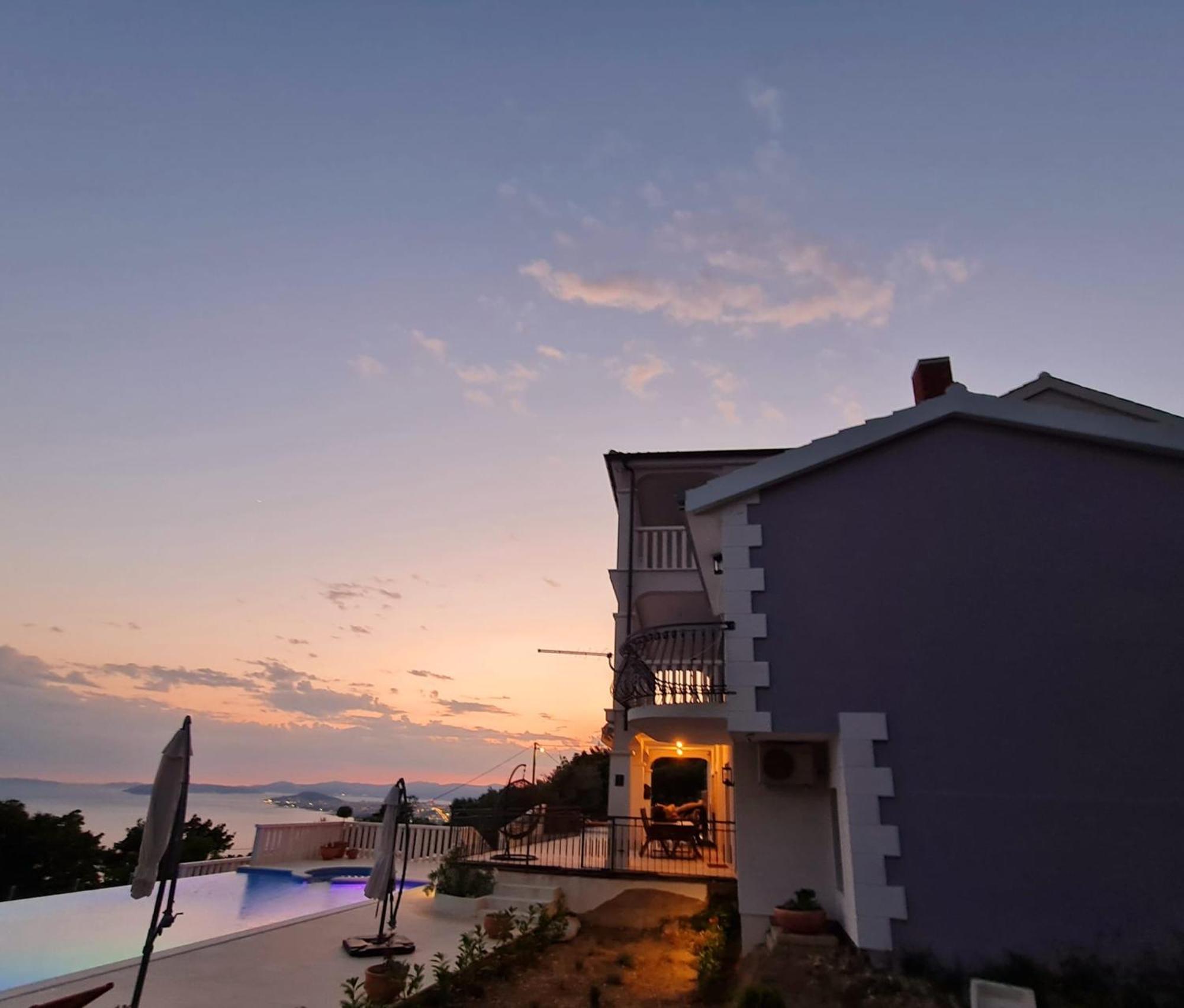 Sea View Luxury Apart Hotel Villa Conte With Swiming Pool And Romantic Spa Подстрана Екстер'єр фото