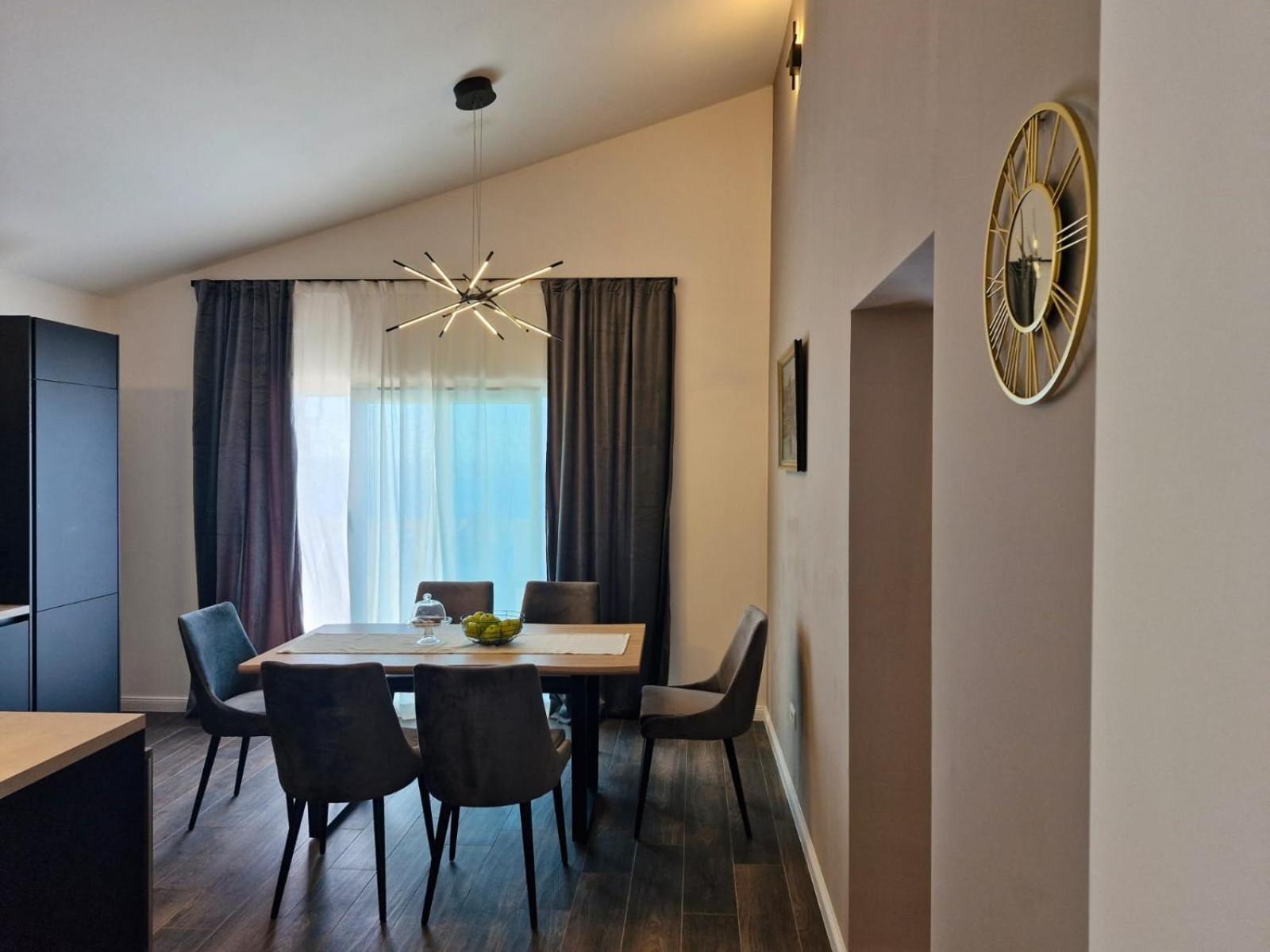 Sea View Luxury Apart Hotel Villa Conte With Swiming Pool And Romantic Spa Подстрана Екстер'єр фото